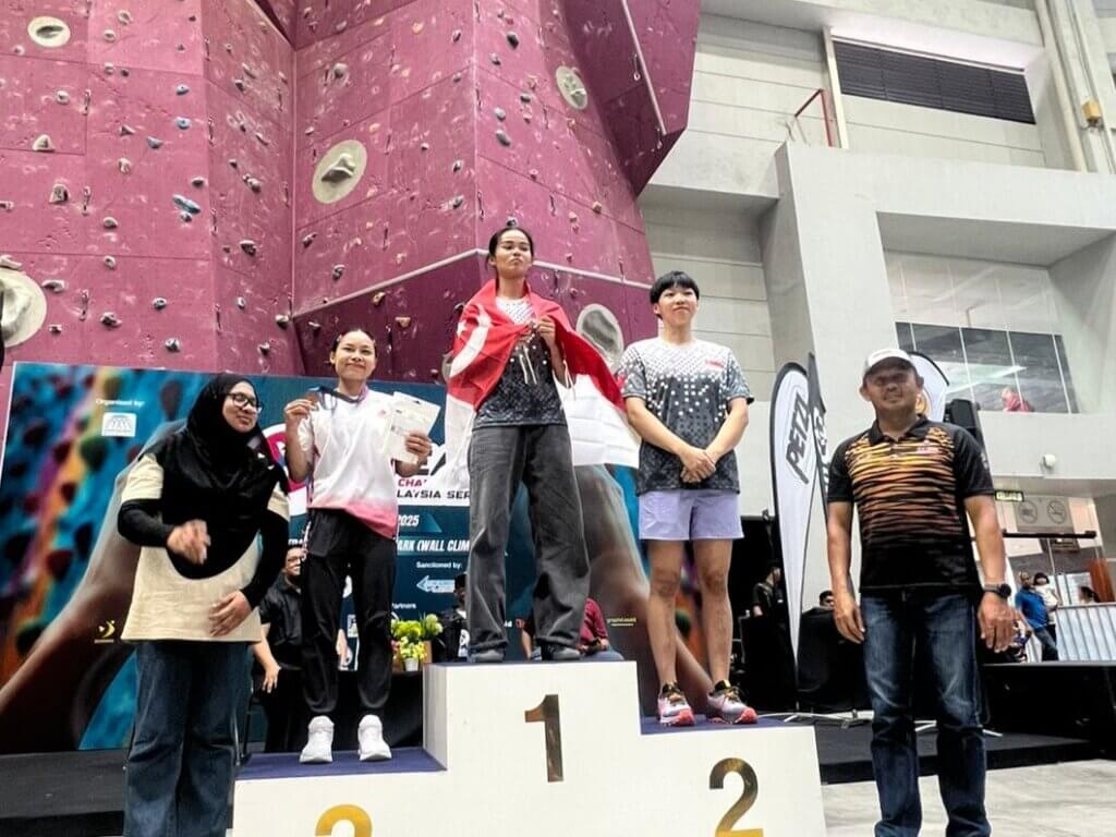 Nur Ismatul Sakdia raih perunggu disiplin Lead Open Putri.